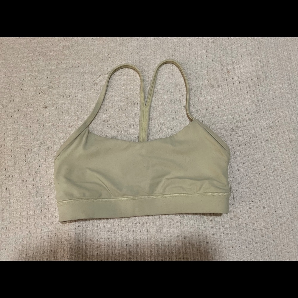 Lululemon light green sports bra 4